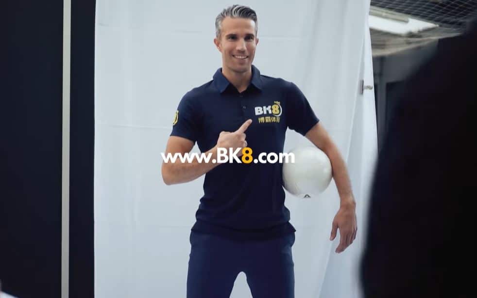 Robin van Persie adalah Brand Ambassador BK8